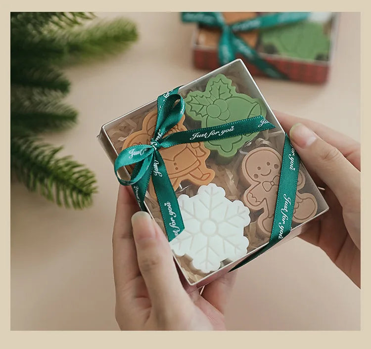 4pcs Christmas Scented Candle Set