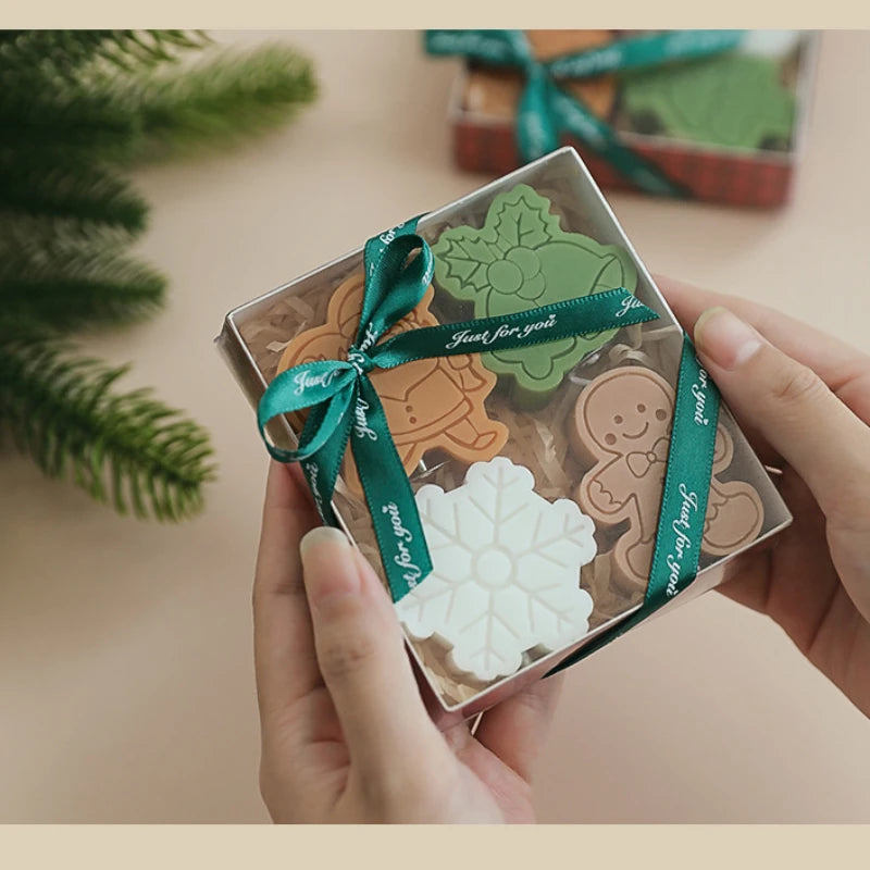 4pcs Christmas Scented Candle Set